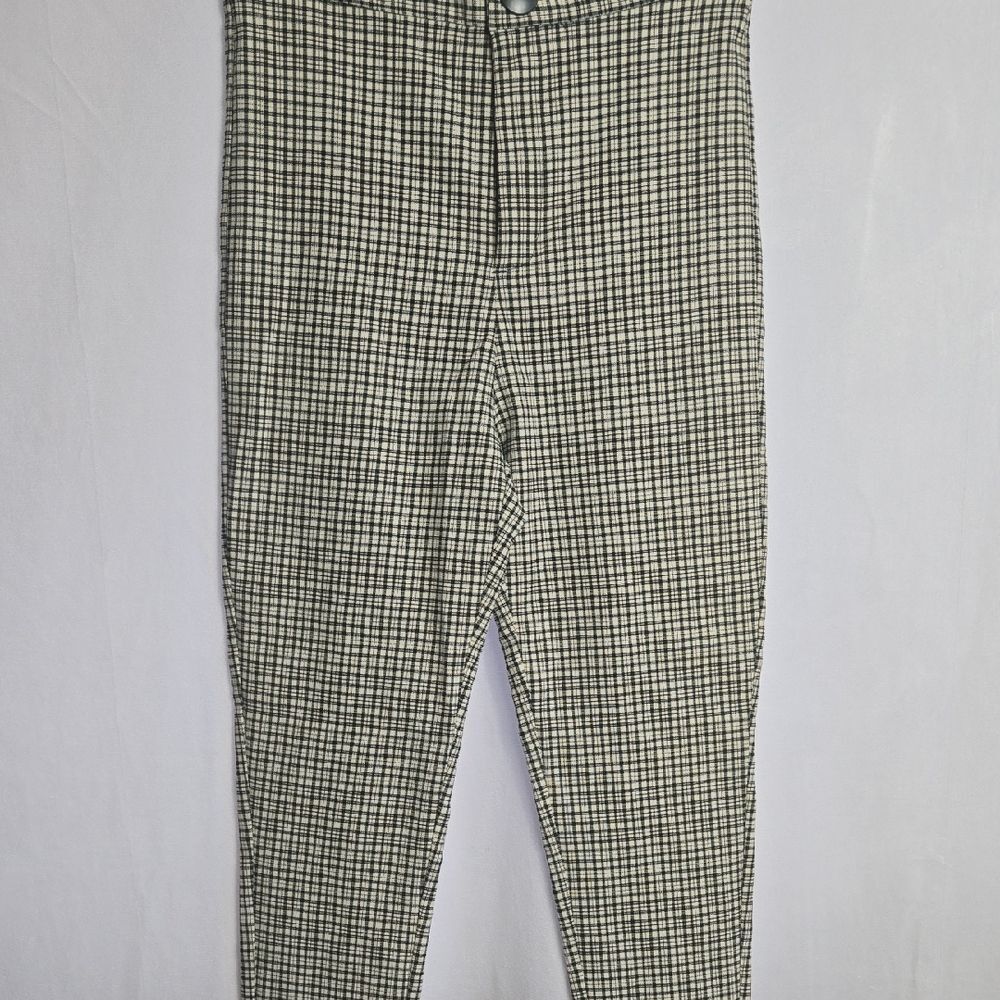 Zara Dark Green and Cream Checkered/Plaid Cropped Pants - Picture 2 of 15
